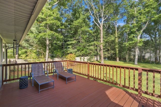 61 Esta Road, Plymouth, MA 02360