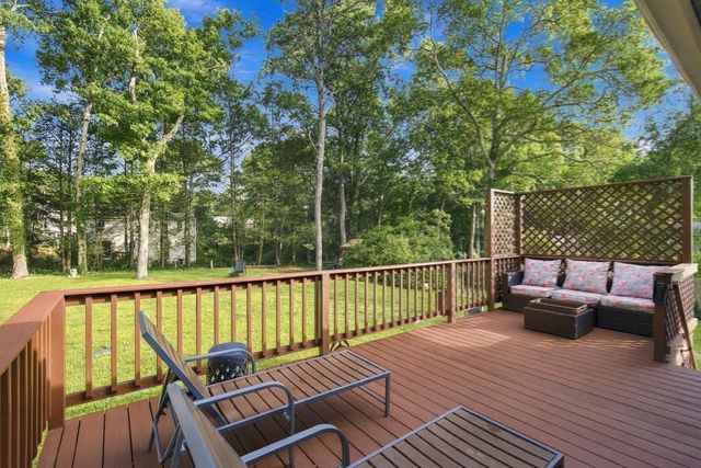 61 Esta Road, Plymouth, MA 02360