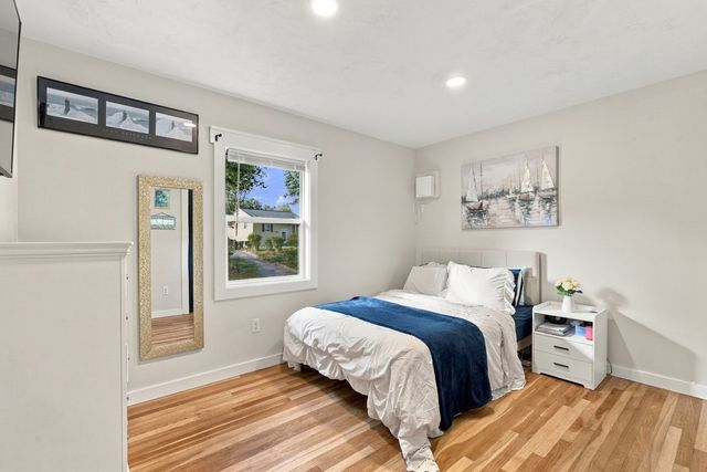 61 Esta Road, Plymouth, MA 02360