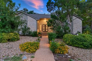 201 Nautilus Ave, Lakeway, TX 78738
