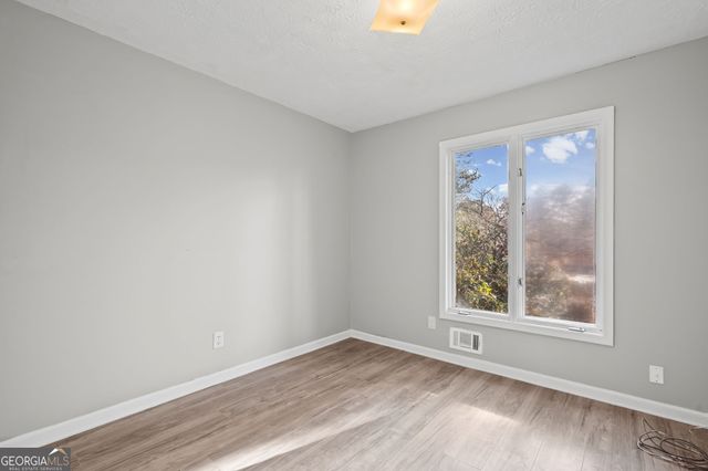 2127 Golfview Drive SE, Conyers, GA 30013