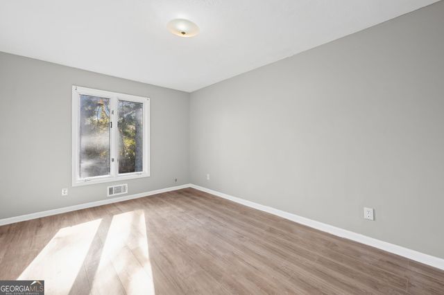 2127 Golfview Drive SE, Conyers, GA 30013