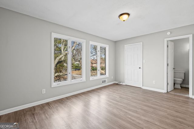 2127 Golfview Drive SE, Conyers, GA 30013