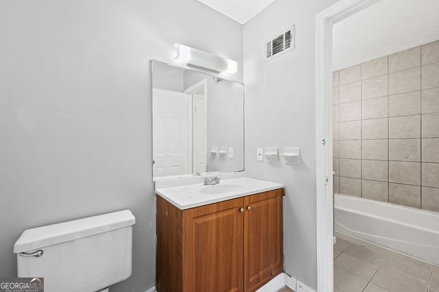 2127 Golfview Drive SE, Conyers, GA 30013