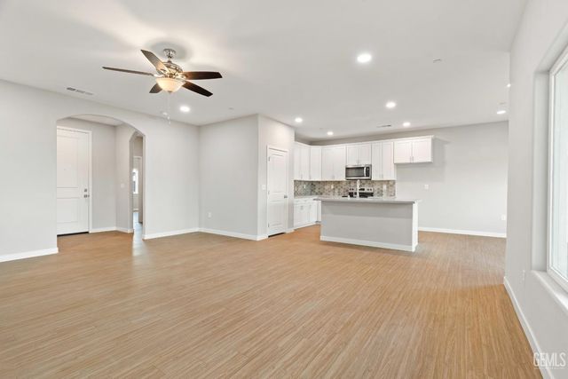 6201 Bountiful Hills Drive, Bakersfield, CA 93306