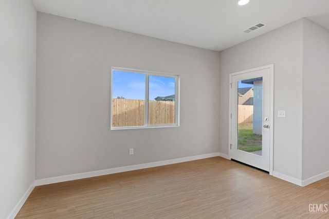 6201 Bountiful Hills Drive, Bakersfield, CA 93306