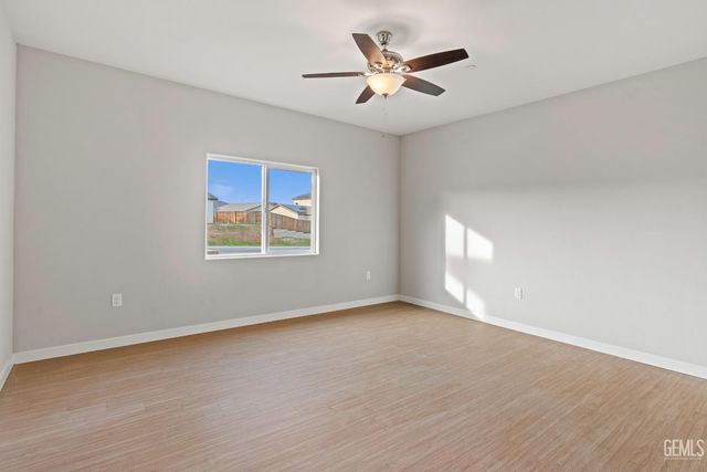 6201 Bountiful Hills Drive, Bakersfield, CA 93306