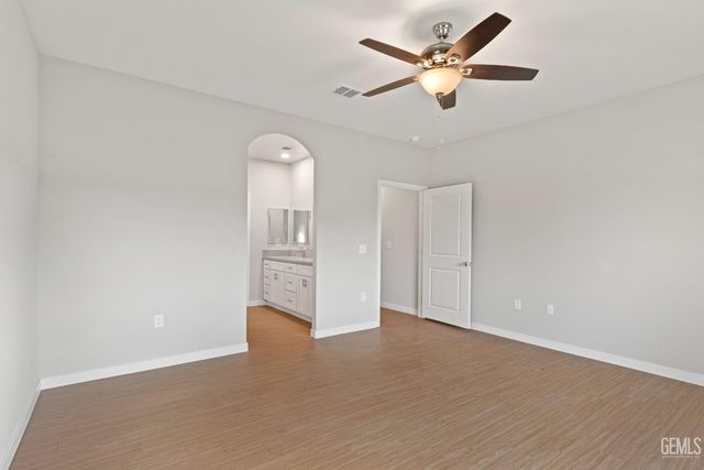 6201 Bountiful Hills Drive, Bakersfield, CA 93306