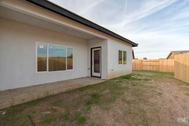 6201 Bountiful Hills Drive, Bakersfield, CA 93306