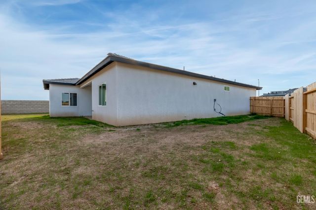 6201 Bountiful Hills Drive, Bakersfield, CA 93306