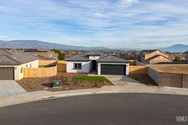 6201 Bountiful Hills Drive, Bakersfield, CA 93306