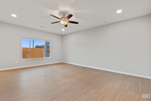 6201 Bountiful Hills Drive, Bakersfield, CA 93306