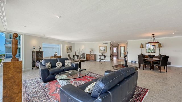 660 GOLDEN GATE POINT 51 & 52, Sarasota, FL 34236