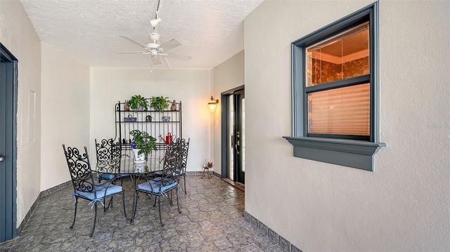 660 GOLDEN GATE POINT 51 & 52, Sarasota, FL 34236