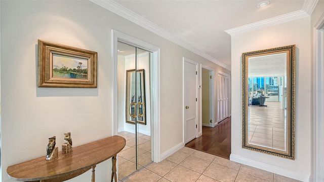 660 GOLDEN GATE POINT 51 & 52, Sarasota, FL 34236