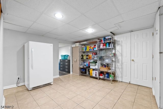 34 Seminole Ave, Oakland Boro, NJ 07436