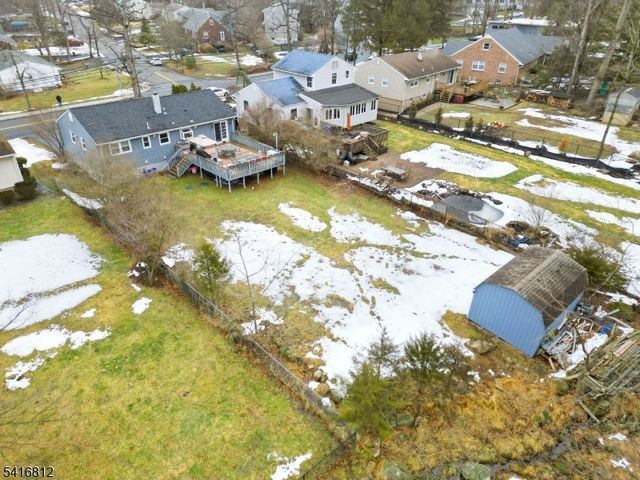 34 Seminole Ave, Oakland Boro, NJ 07436