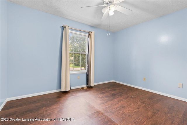 5743 Carlton Street, Haslett, MI 48840