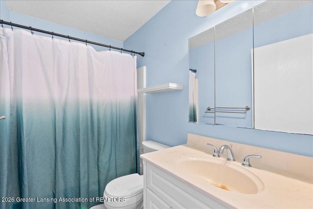 5743 Carlton Street, Haslett, MI 48840