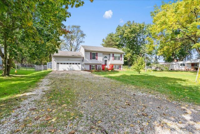 5743 Carlton Street, Haslett, MI 48840