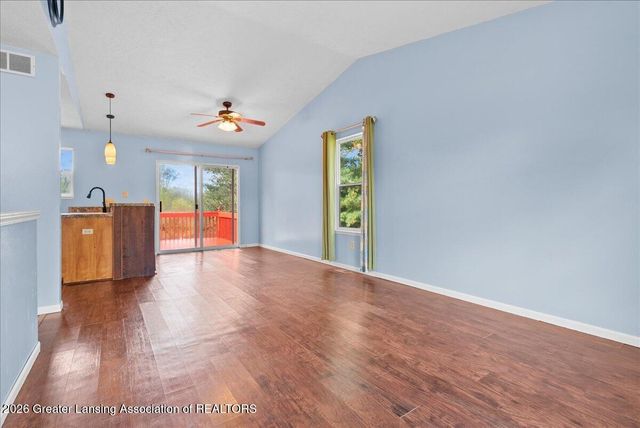 5743 Carlton Street, Haslett, MI 48840