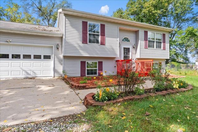 5743 Carlton Street, Haslett, MI 48840