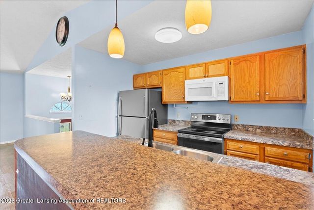 5743 Carlton Street, Haslett, MI 48840