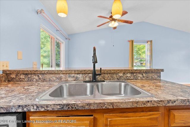 5743 Carlton Street, Haslett, MI 48840