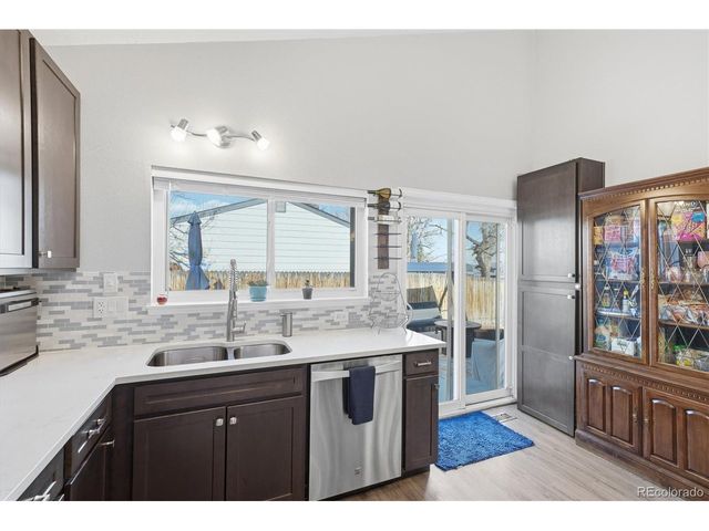 9405 W Wagon Trail Dr, Littleton, CO 80123