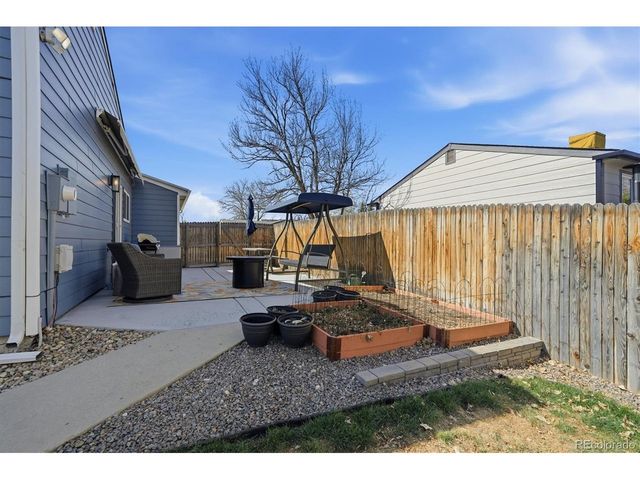 9405 W Wagon Trail Dr, Littleton, CO 80123