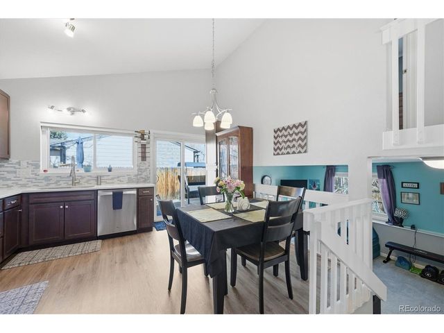 9405 W Wagon Trail Dr, Littleton, CO 80123