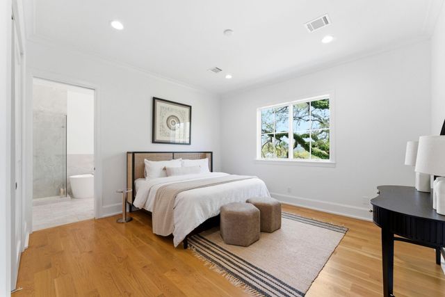 2211 Troon Road, Houston, TX 77019