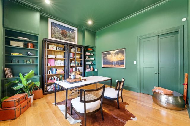 2211 Troon Road, Houston, TX 77019