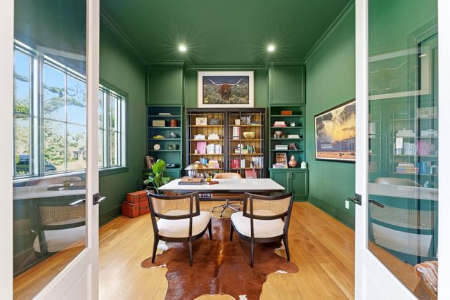 2211 Troon Road, Houston, TX 77019