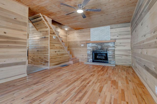663 Twin Oaks Road, Wellington, KY 40387