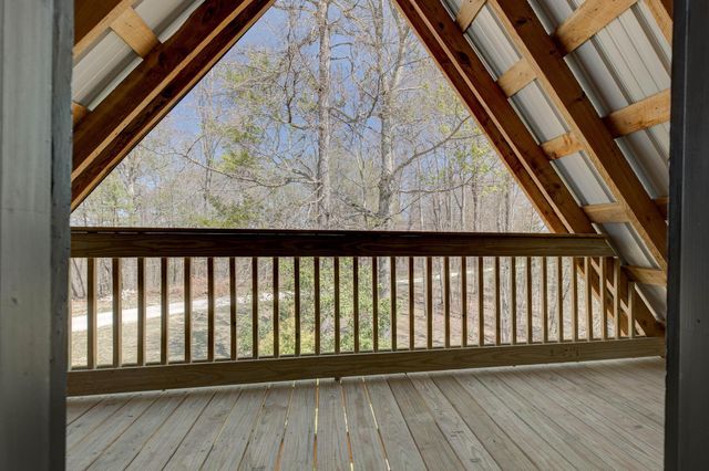 663 Twin Oaks Road, Wellington, KY 40387