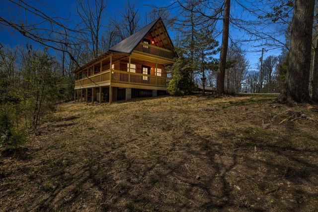 663 Twin Oaks Road, Wellington, KY 40387