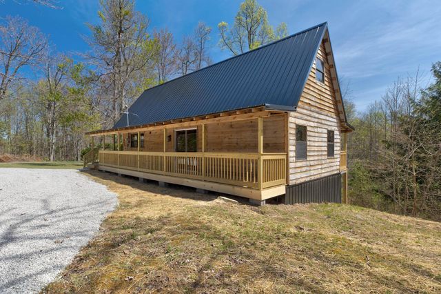 663 Twin Oaks Road, Wellington, KY 40387
