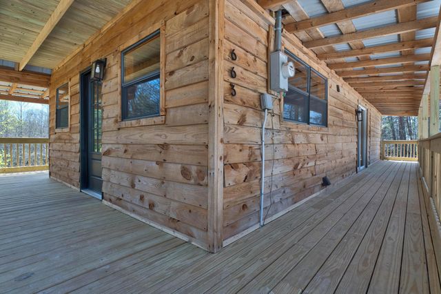 663 Twin Oaks Road, Wellington, KY 40387