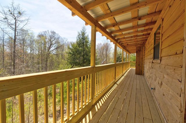 663 Twin Oaks Road, Wellington, KY 40387