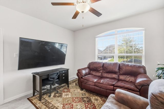 14868 Gilley Lane, Fort Worth, TX 76052