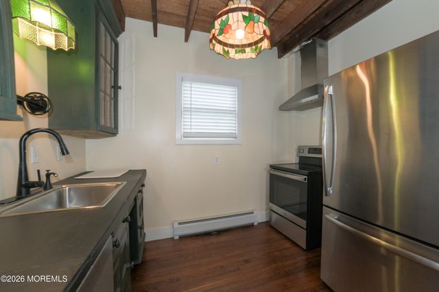 402 Fairfield Way, Keyport, NJ 07735