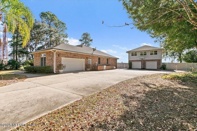 85232 AMANDA Court, Yulee, FL 32097