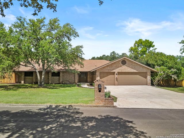29735 Saddleback, Boerne, TX 78015