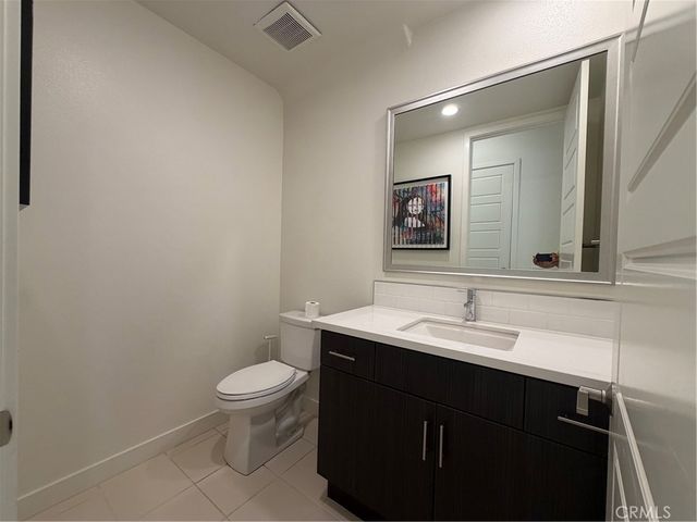 802 Beacon, Irvine, CA 92618