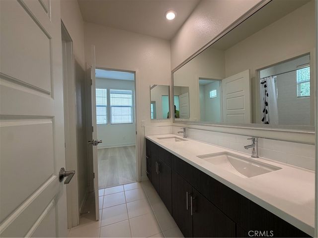 802 Beacon, Irvine, CA 92618