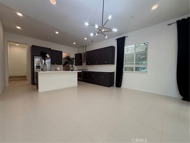 802 Beacon, Irvine, CA 92618