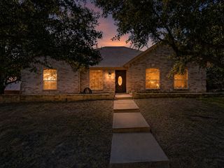 2018 Timber Cove Court, Weatherford, TX 76087