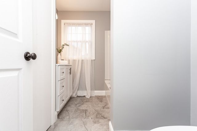 279 Caroline St, New Bedford, MA 02740