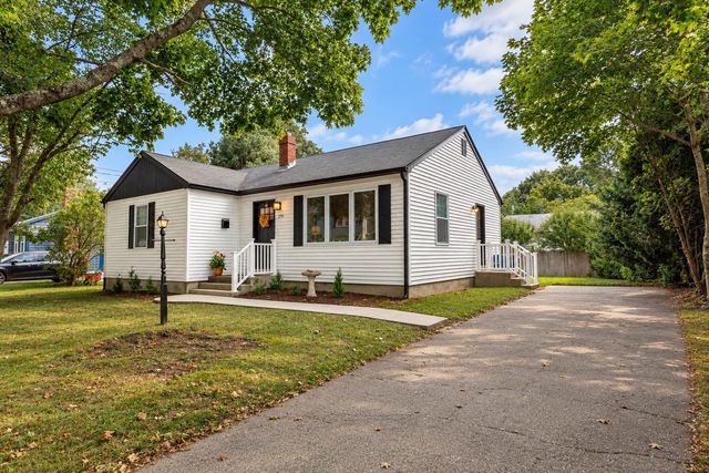 279 Caroline St, New Bedford, MA 02740